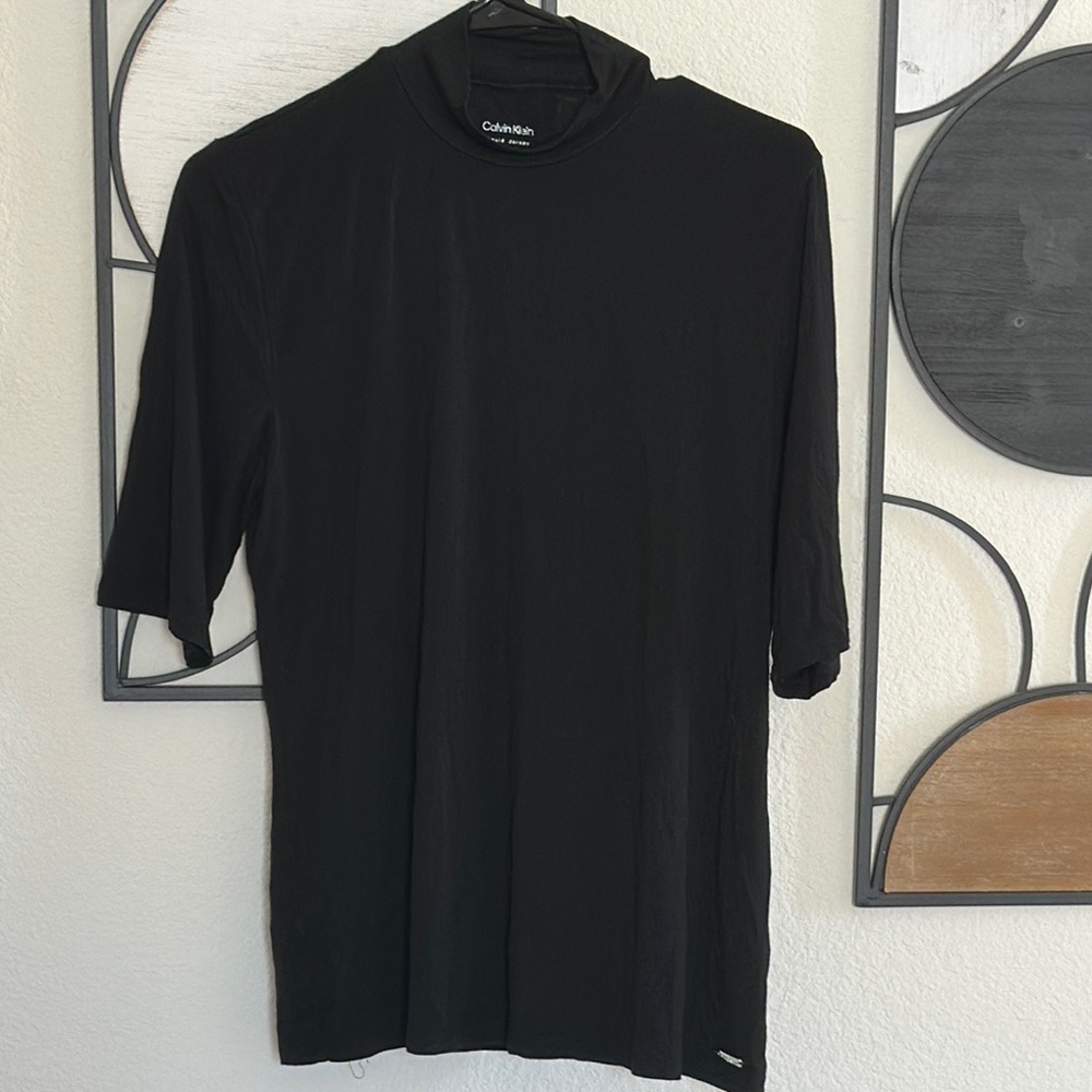 Calvin Klein Black Mock Neck Short Sleeve Tee Classic Casual‎